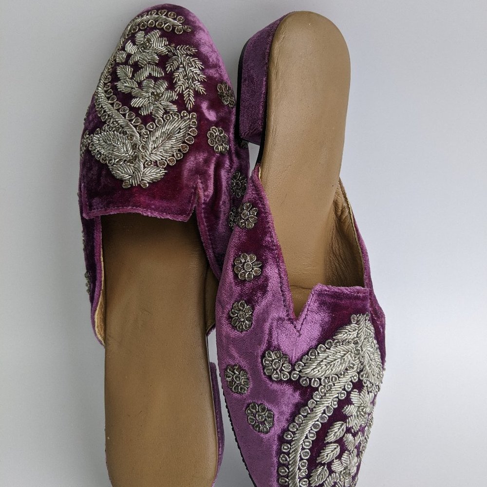 SAACHI Purple Velvet Embroidered Mule